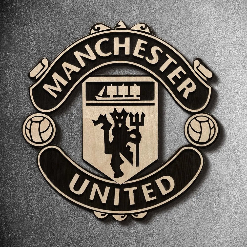 Manchester United Wooden Crest 12"x12" inches - Image 3