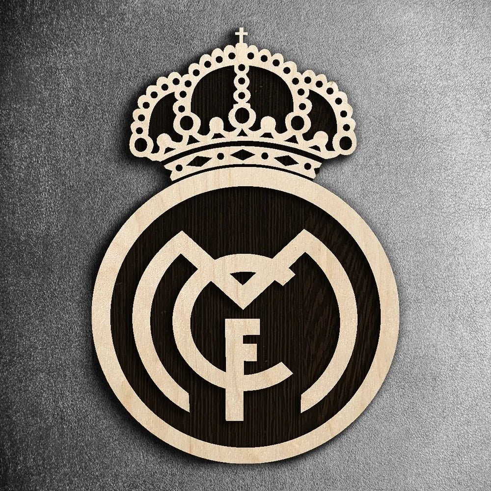 Real Madrid Wooden Crest 12"x12" inches - Image 3